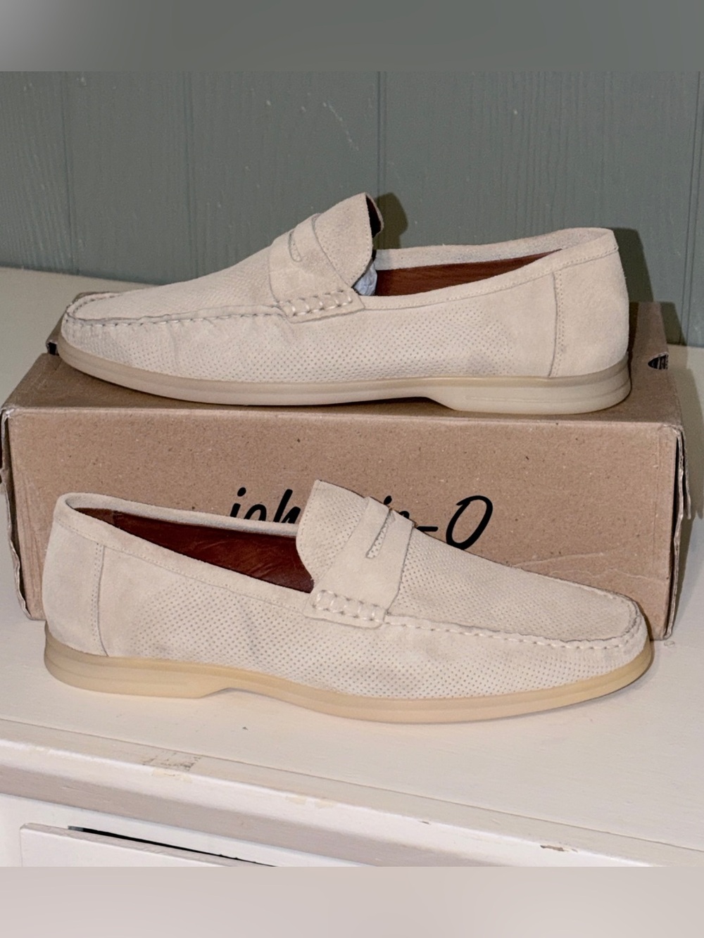 johnnie-O Men’s Cream Suede Penny Loafers